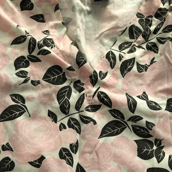 Uniform top - Picture 1 of 4